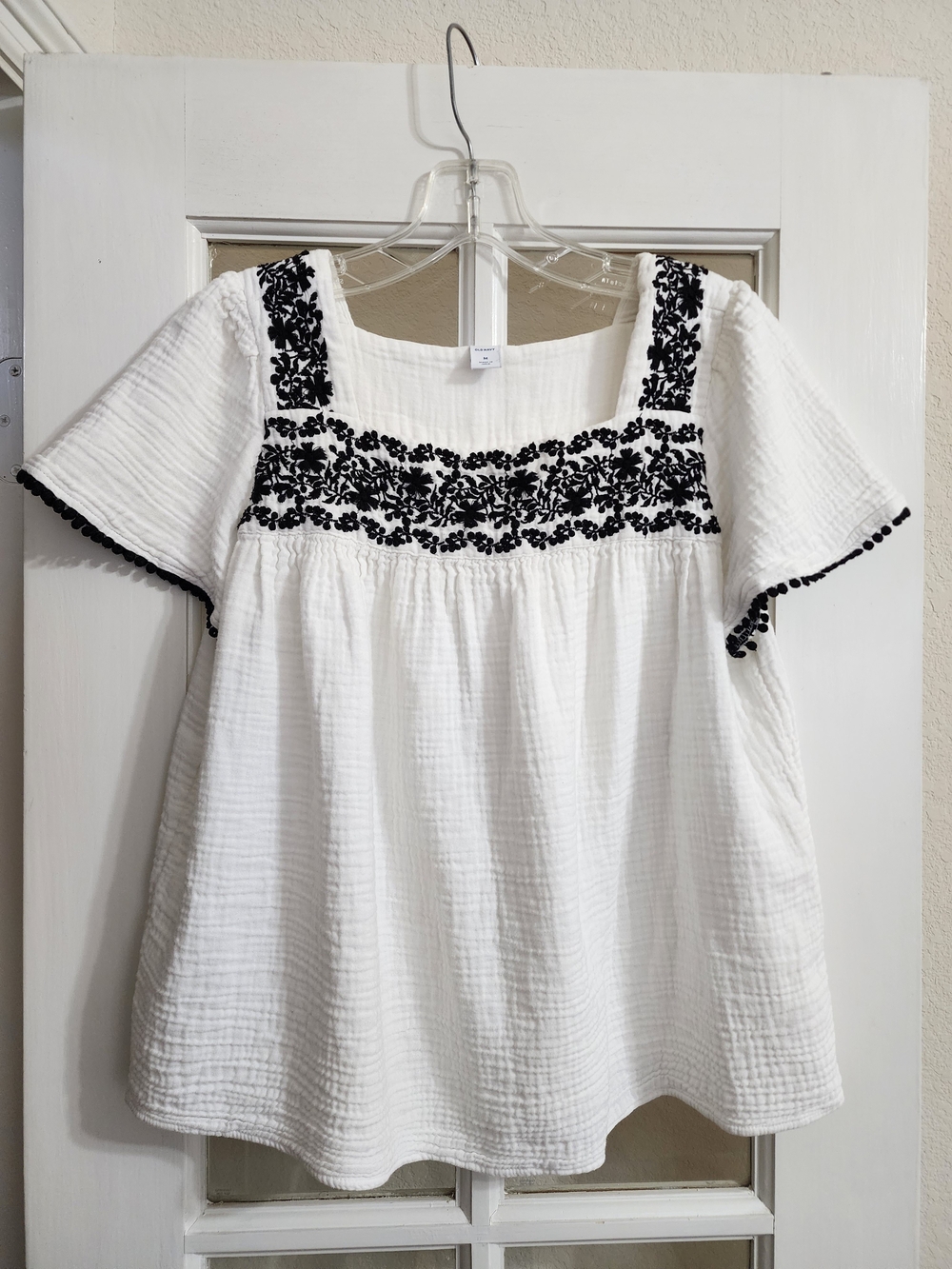 Old Navy Embroidered Gauze Babydoll Top White Black Size M